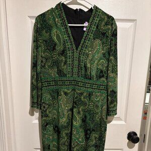London Style Green/black print dress.